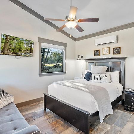 7A Ranch Hotel Wimberley Bagian luar foto