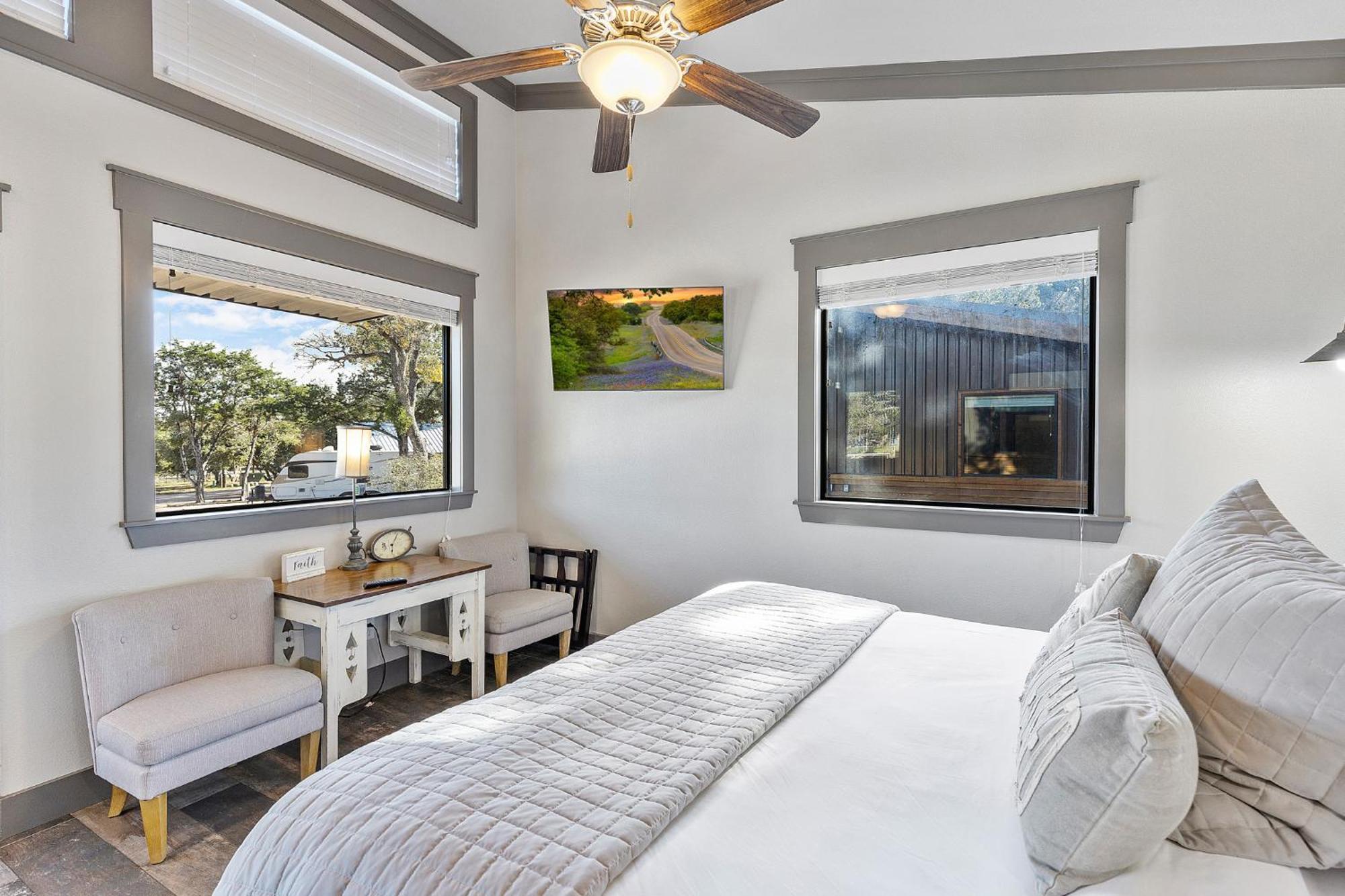 7A Ranch Hotel Wimberley Bagian luar foto