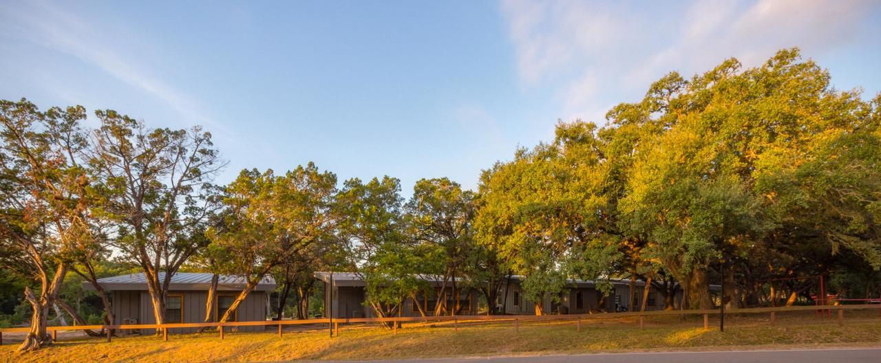 7A Ranch Hotel Wimberley Bagian luar foto