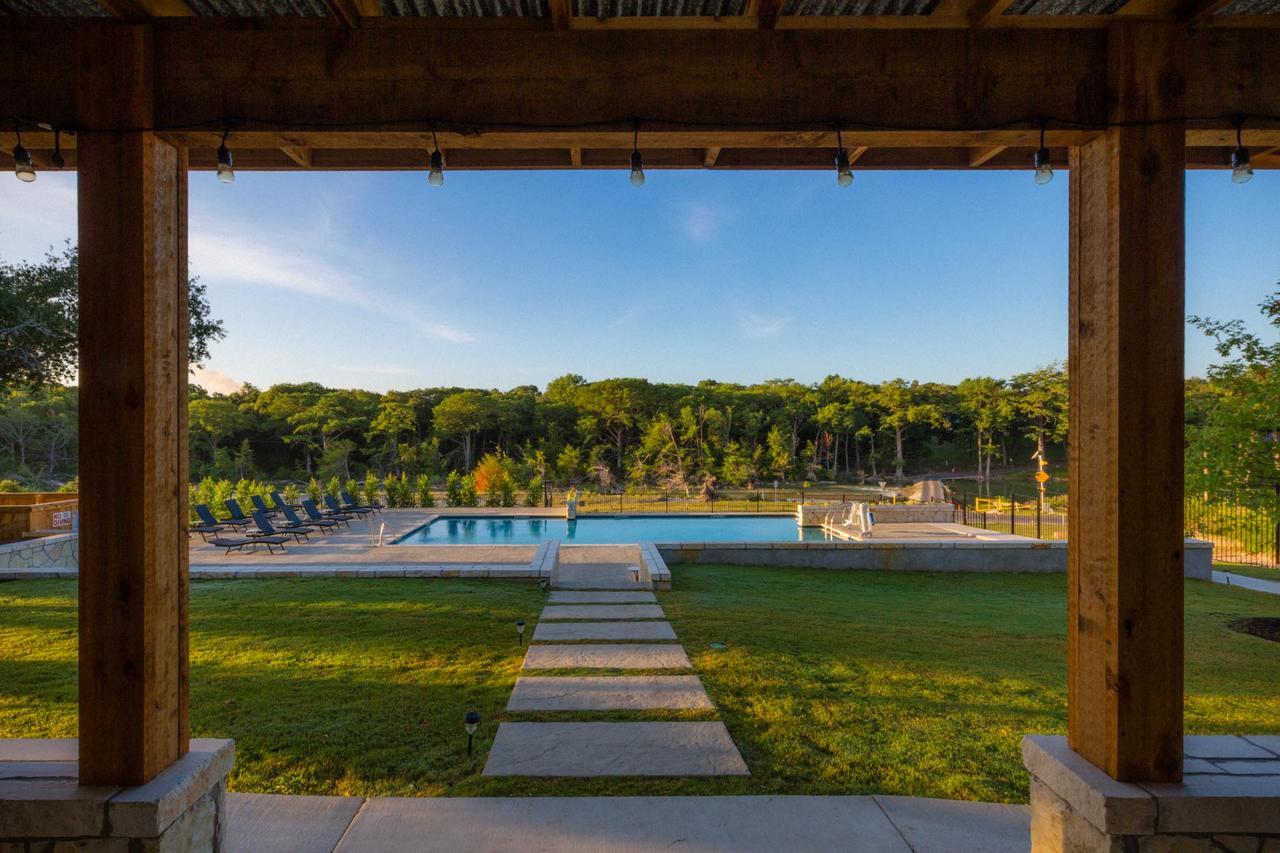7A Ranch Hotel Wimberley Bagian luar foto