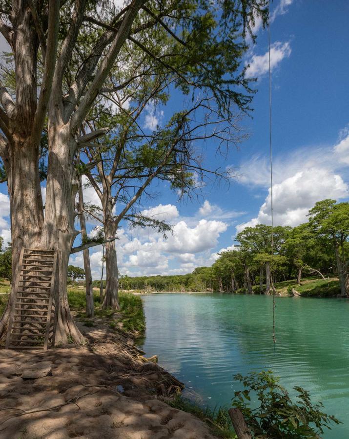 7A Ranch Hotel Wimberley Bagian luar foto