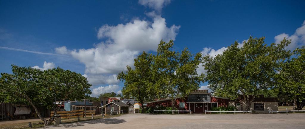 7A Ranch Hotel Wimberley Bagian luar foto