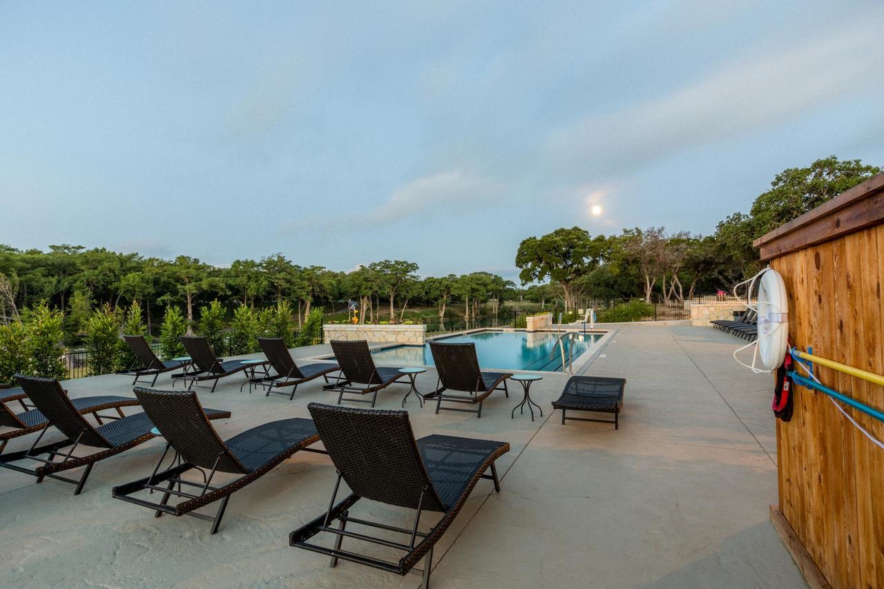 7A Ranch Hotel Wimberley Bagian luar foto