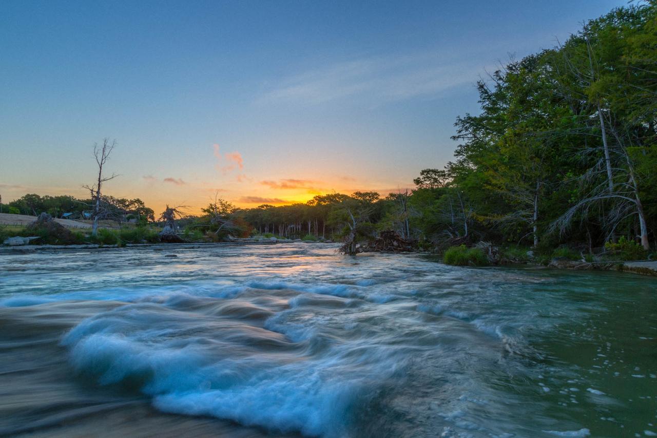 7A Ranch Hotel Wimberley Bagian luar foto