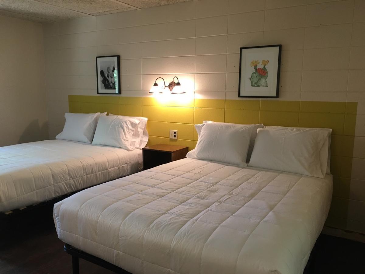 7A Ranch Hotel Wimberley Bagian luar foto